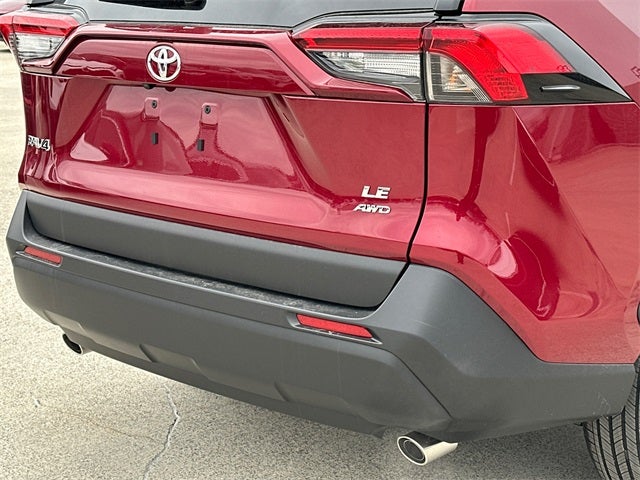 2025 Toyota RAV4 LE