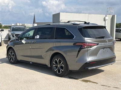 2026 Toyota Sienna Platinum