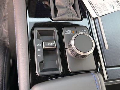 2026 Toyota Tundra i-FORCE MAX Tundra Platinum