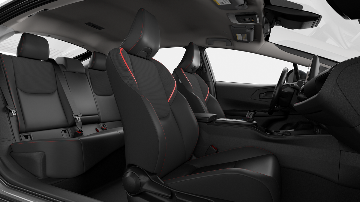 2026 Toyota Prius Plug-in Hybrid SE