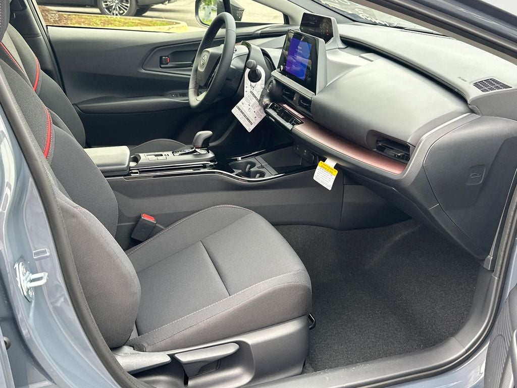 2026 Toyota Prius Plug-in Hybrid SE