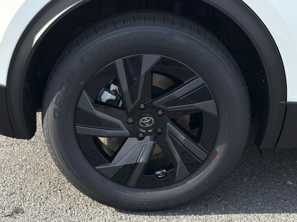 2026 Toyota C-HR SE