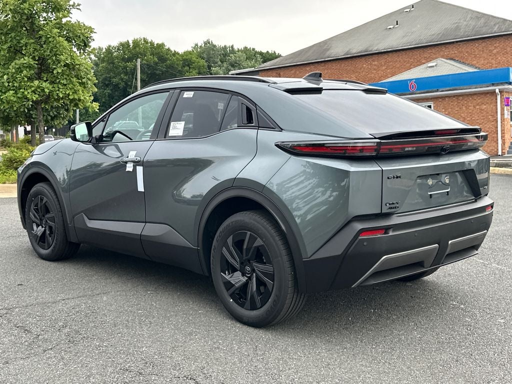2026 Toyota C-HR SE