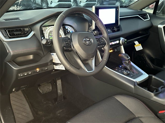 2025 Toyota RAV4 Plug-in Hybrid SE