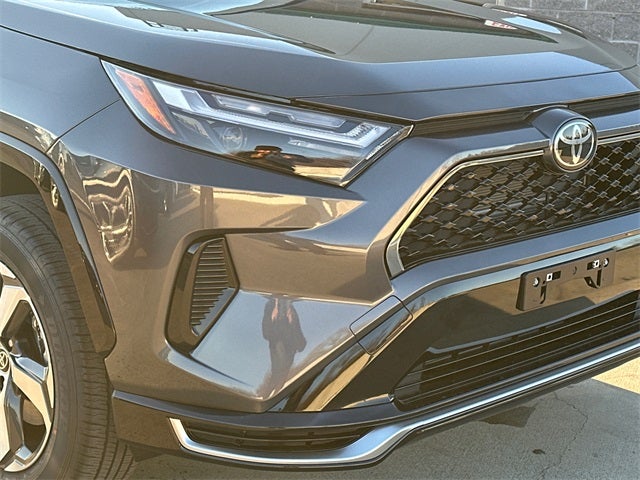 2025 Toyota RAV4 Plug-in Hybrid SE