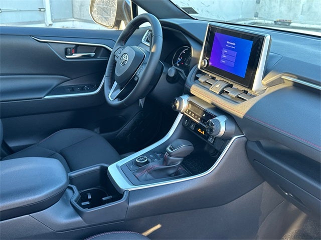 2025 Toyota RAV4 Plug-in Hybrid SE