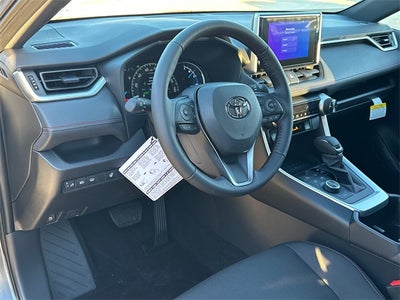 2025 Toyota RAV4 Plug-in Hybrid SE