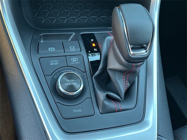 2025 Toyota RAV4 Plug-in Hybrid SE