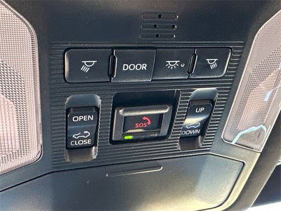 2025 Toyota RAV4 Plug-in Hybrid SE