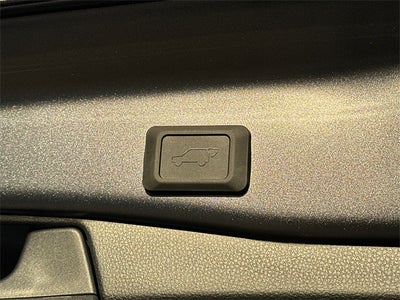 2025 Toyota RAV4 Plug-in Hybrid SE