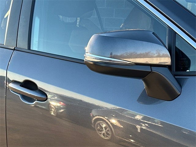 2025 Toyota RAV4 Plug-in Hybrid SE