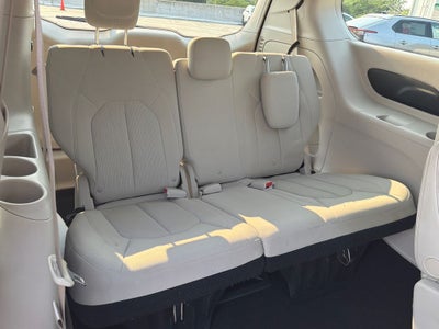 2017 Chrysler Pacifica LX