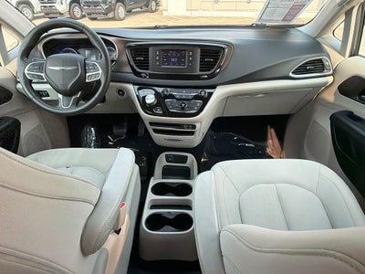 2017 Chrysler Pacifica LX