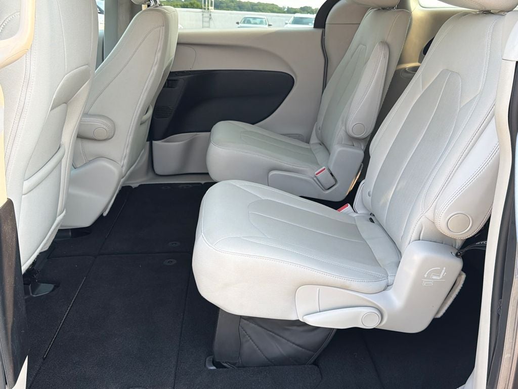 2017 Chrysler Pacifica LX