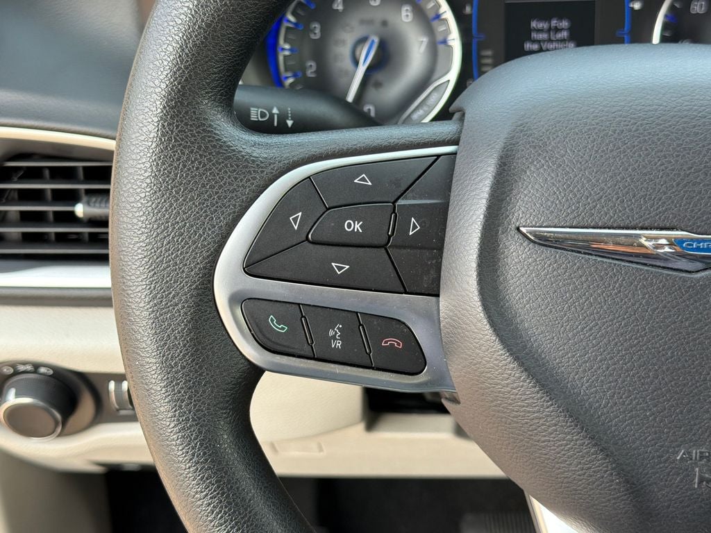 2017 Chrysler Pacifica LX