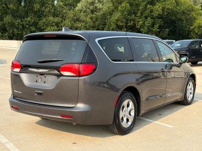 2017 Chrysler Pacifica LX