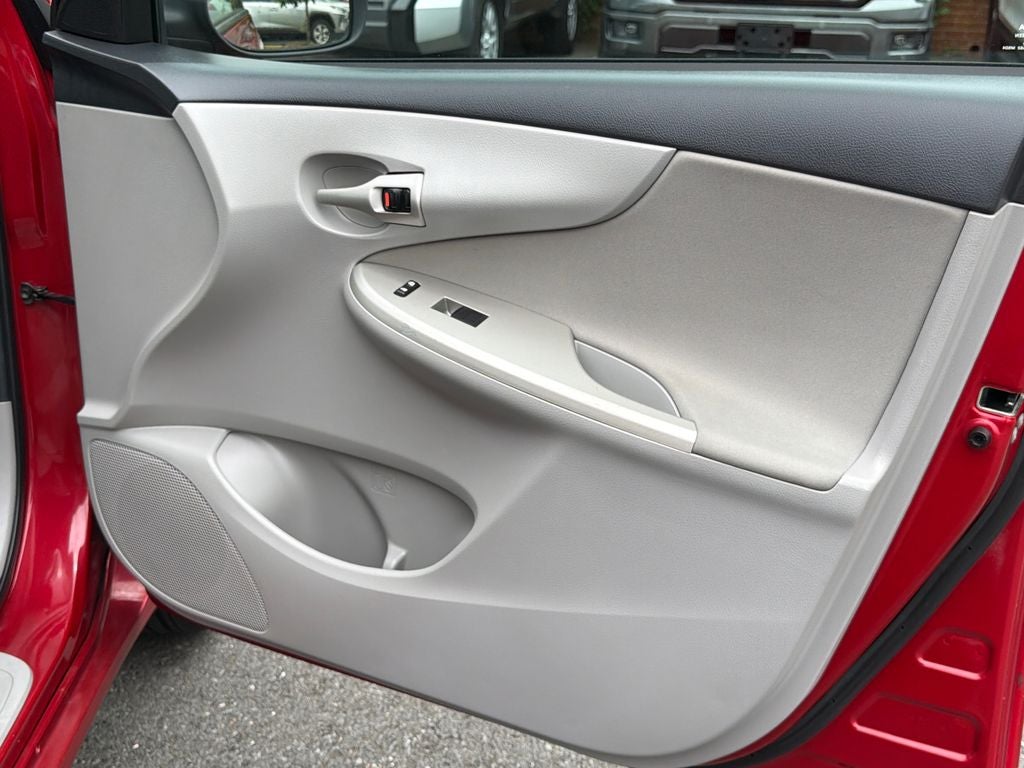 2012 Toyota Corolla LE