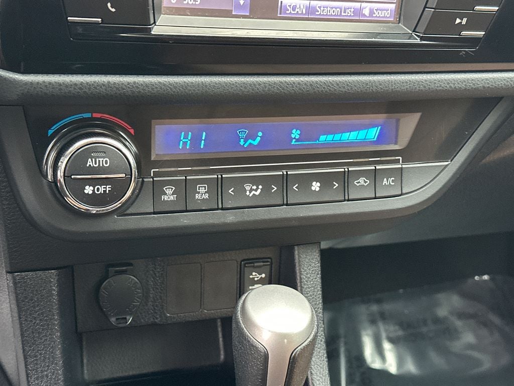 2014 Toyota Corolla LE Plus