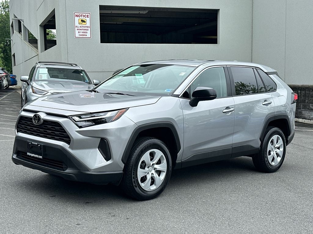 2025 Toyota RAV4 LE