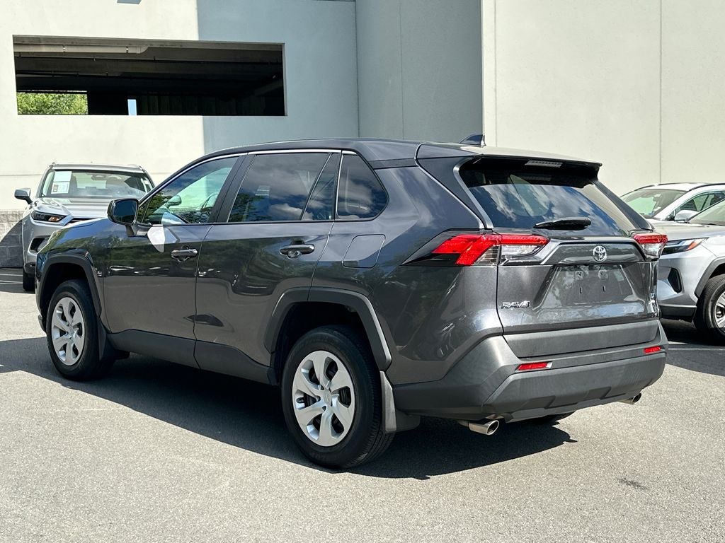 2022 Toyota RAV4 LE