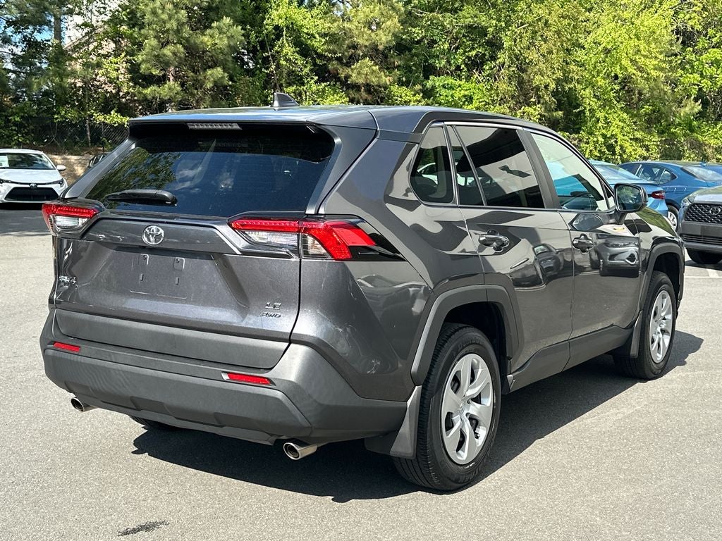 2022 Toyota RAV4 LE