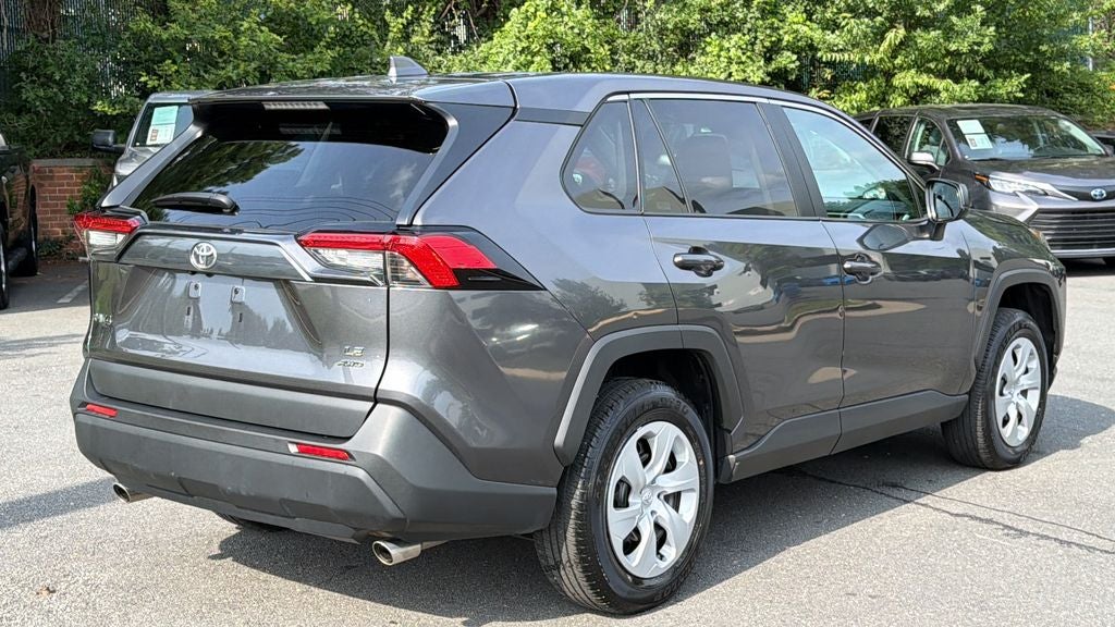 2025 Toyota RAV4 LE
