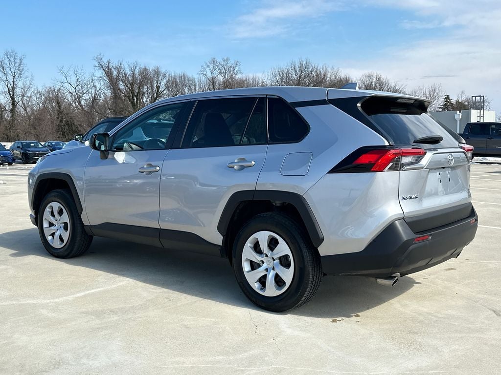 2024 Toyota RAV4 LE
