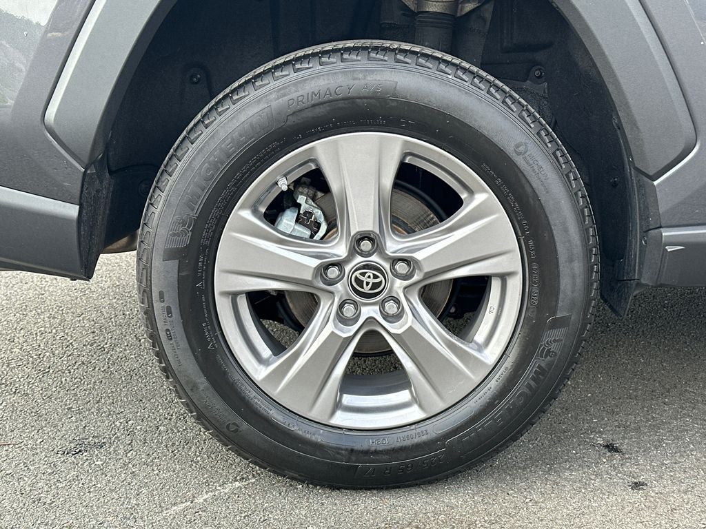 2023 Toyota RAV4 Hybrid LE