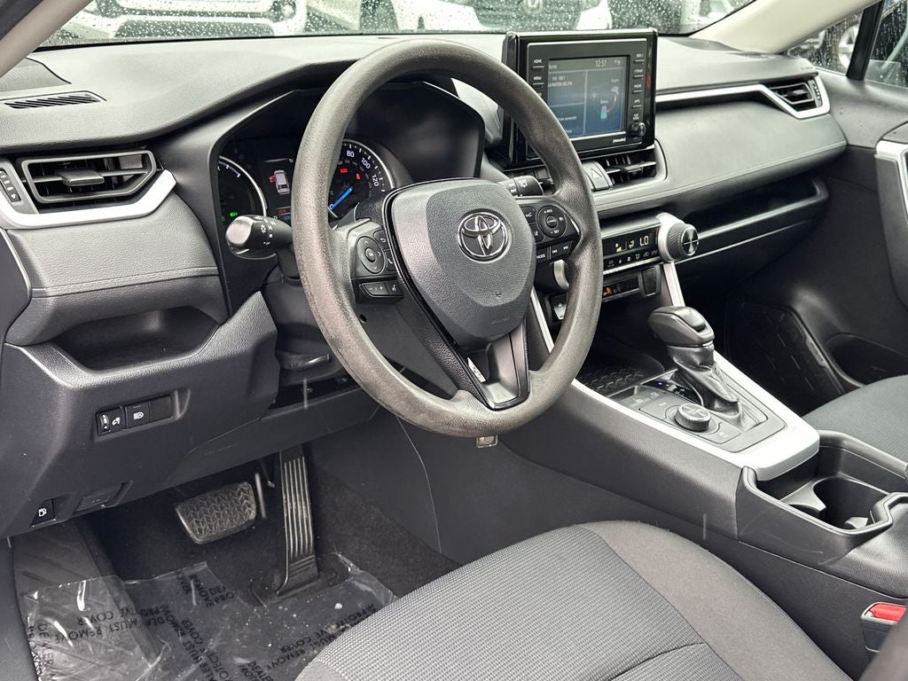 2020 Toyota RAV4 Hybrid LE