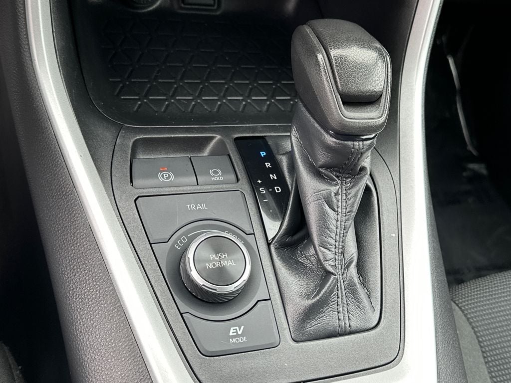2020 Toyota RAV4 Hybrid LE