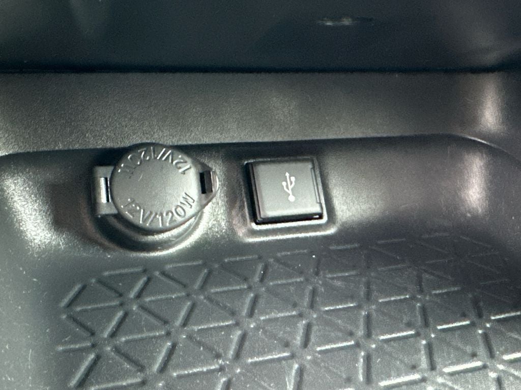 2020 Toyota RAV4 Hybrid LE