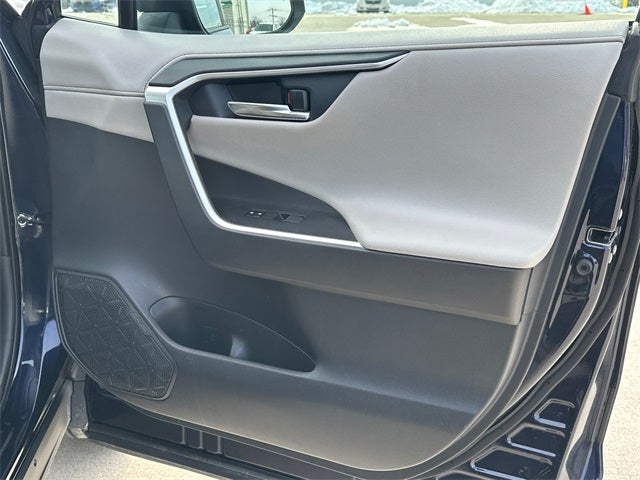 2020 Toyota RAV4 Limited