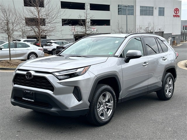 2025 Toyota RAV4 XLE