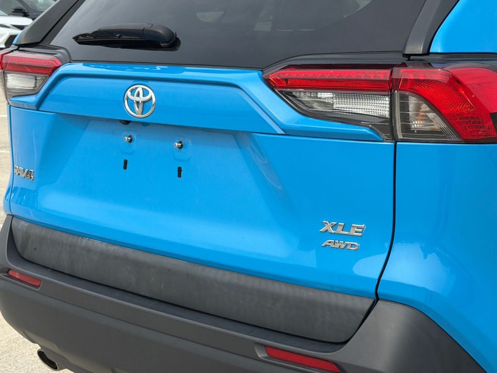 2020 Toyota RAV4 XLE