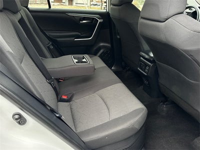 2020 Toyota RAV4 Hybrid XLE