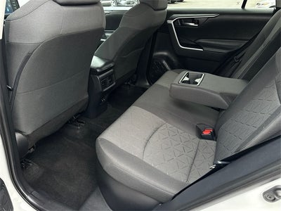 2020 Toyota RAV4 Hybrid XLE