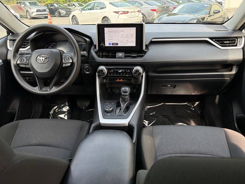 2025 Toyota RAV4 Hybrid XLE