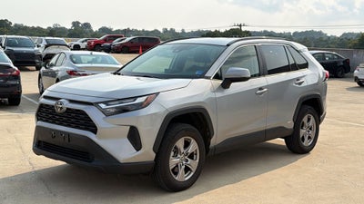 2025 Toyota RAV4 Hybrid XLE
