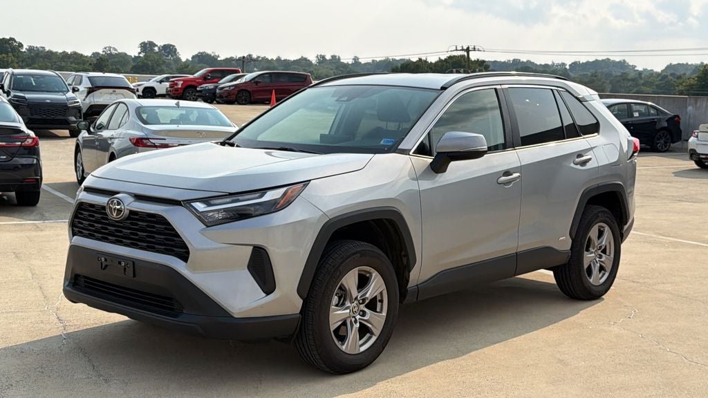 2025 Toyota RAV4 Hybrid XLE