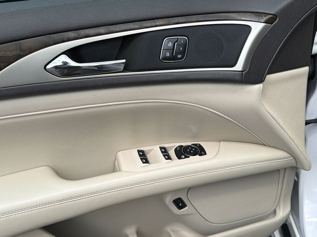 2017 Lincoln MKZ Hybrid Reserve