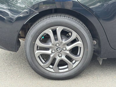 2019 Toyota Yaris LE