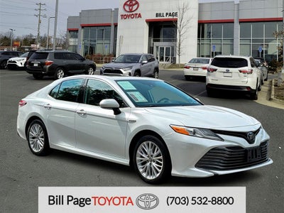 2019 Toyota Camry Hybrid XLE