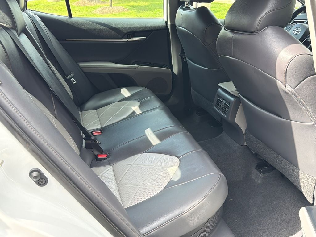 2019 Toyota Camry Hybrid XLE