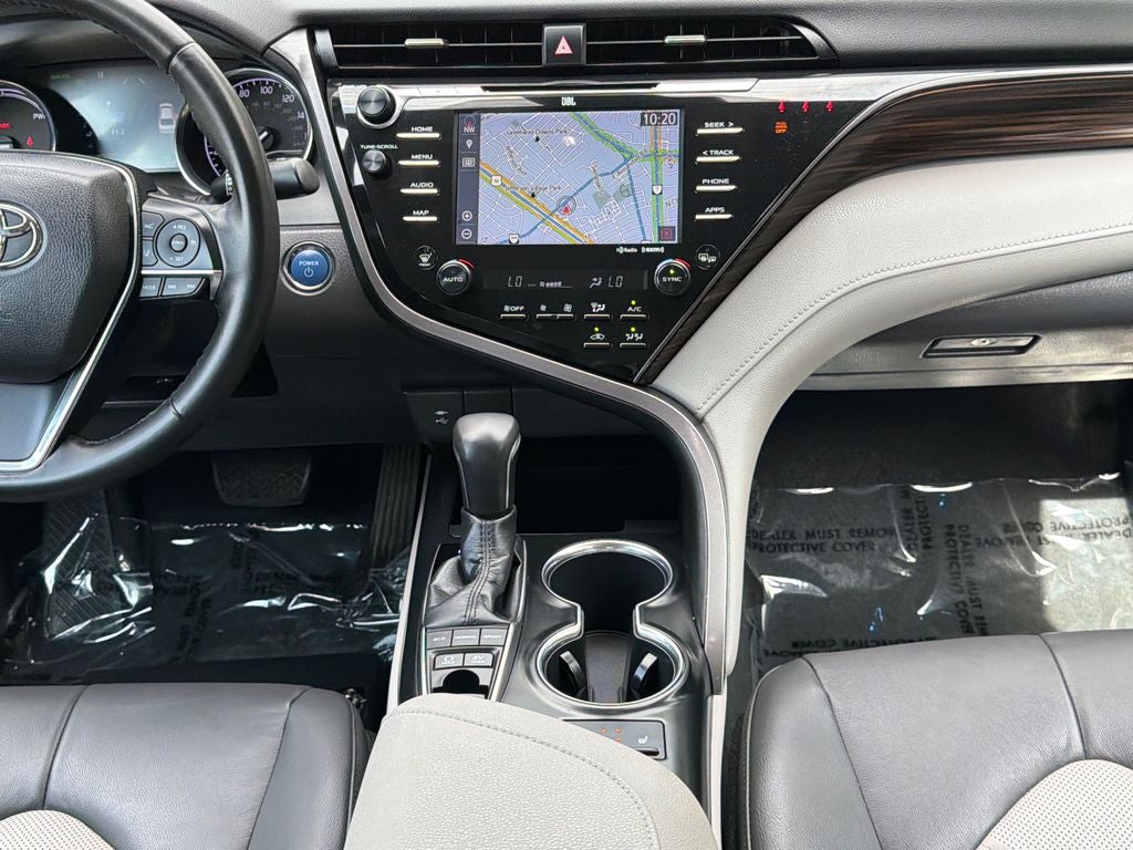 2019 Toyota Camry Hybrid XLE