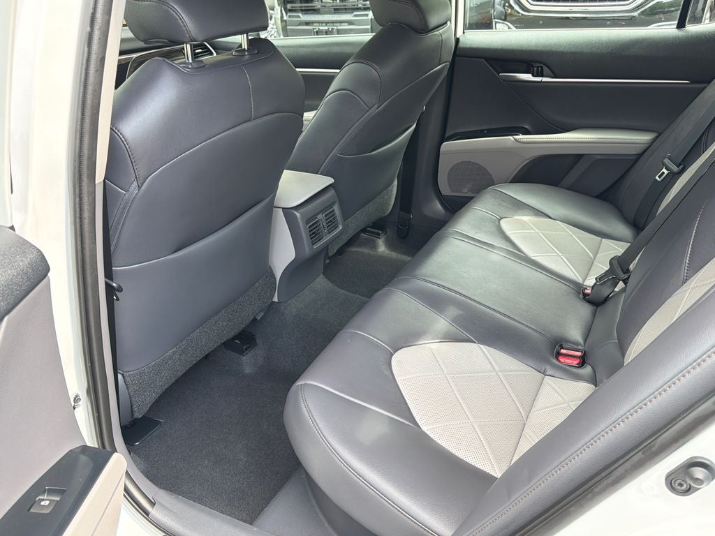 2019 Toyota Camry Hybrid XLE