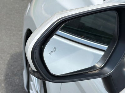 2019 Toyota Camry Hybrid XLE