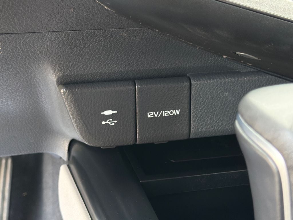 2019 Toyota Camry Hybrid XLE