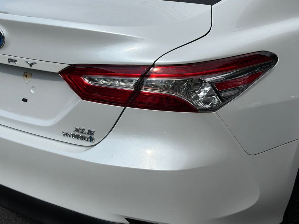 2019 Toyota Camry Hybrid XLE