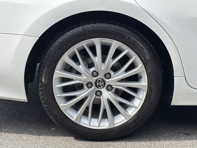 2019 Toyota Camry Hybrid XLE