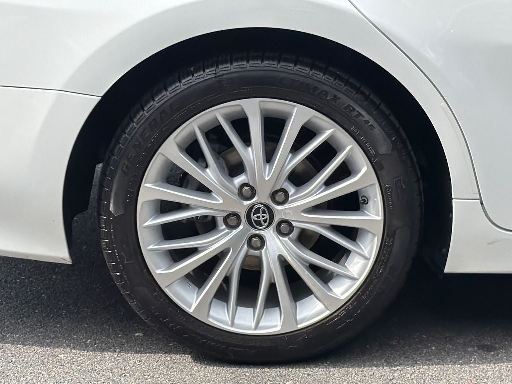 2019 Toyota Camry Hybrid XLE
